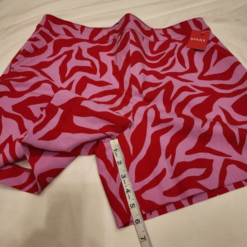 Spanx Pull On Stretch‎ Shorts XL Pink Red Leopard Vaca Beach Party Color Pop NWT